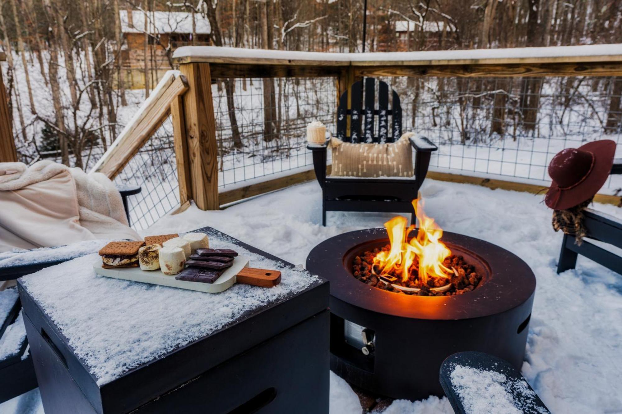 The Moondance Cabin By Lightfoot Stays Vacation Rentals Sevierville Zewnętrze zdjęcie