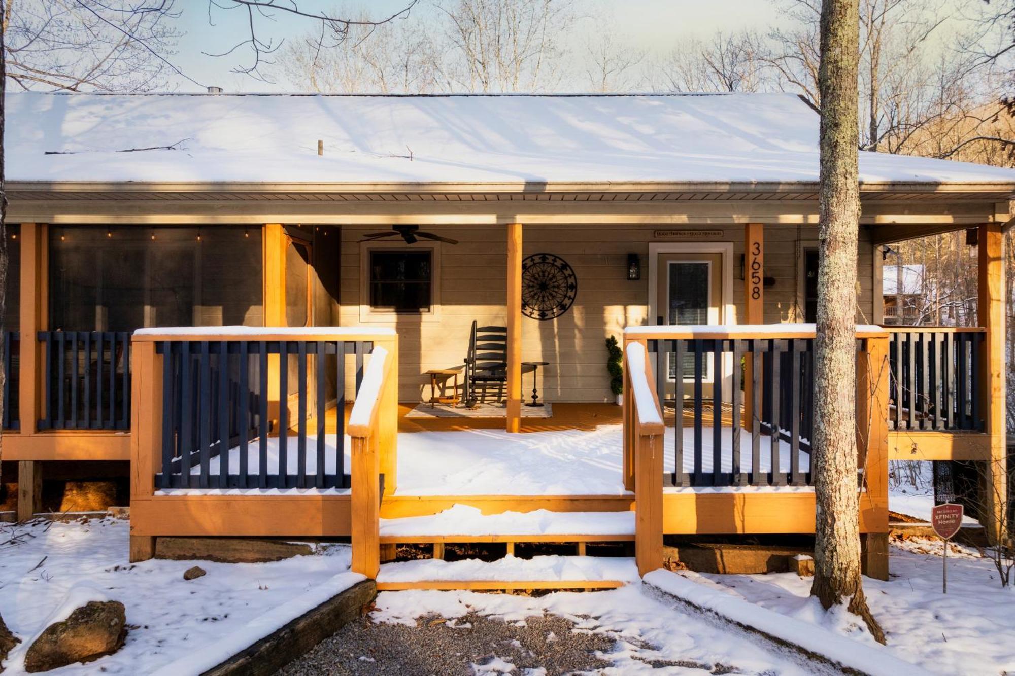 The Moondance Cabin By Lightfoot Stays Vacation Rentals Sevierville Zewnętrze zdjęcie
