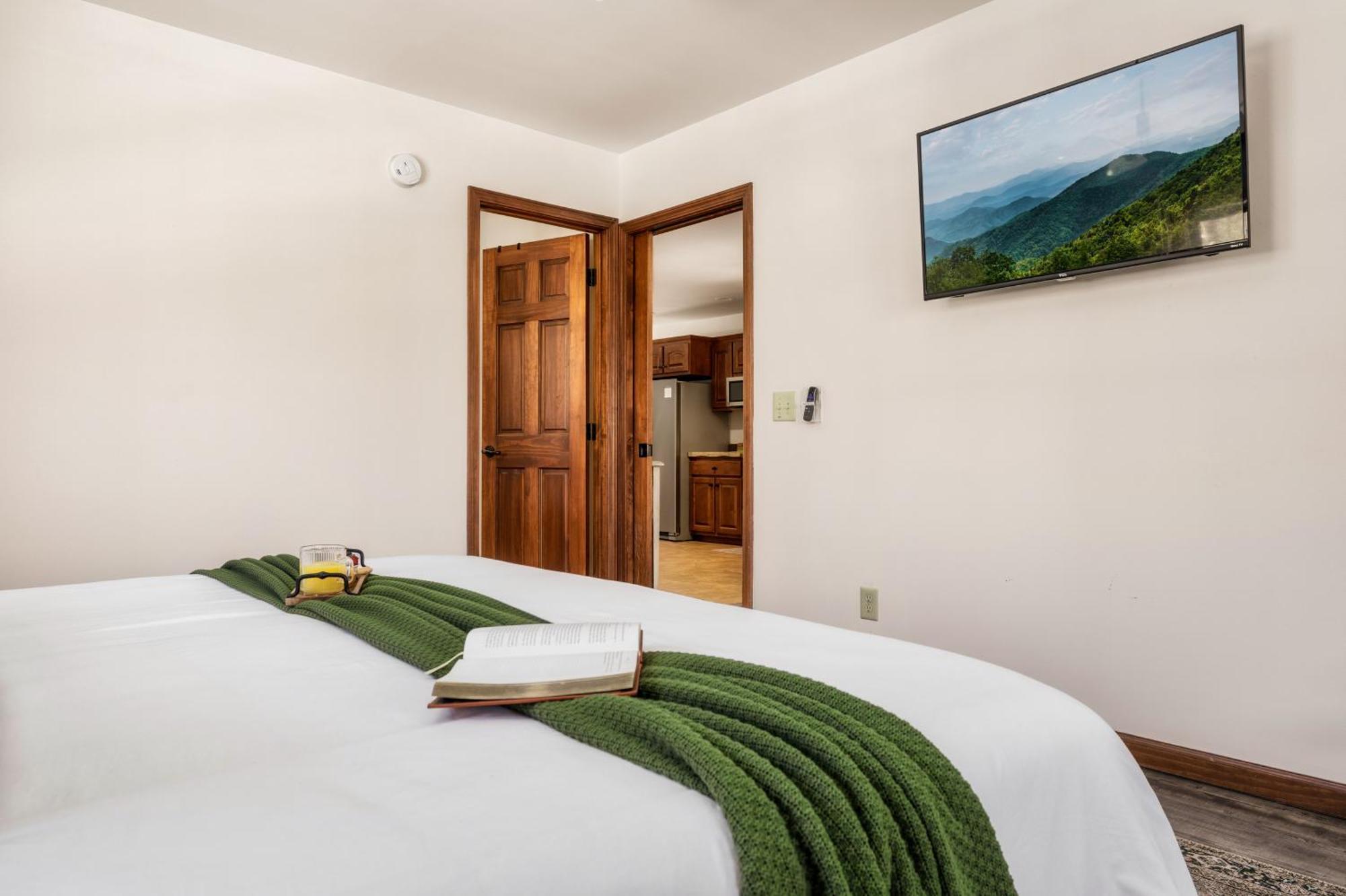 The Moondance Cabin By Lightfoot Stays Vacation Rentals Sevierville Zewnętrze zdjęcie